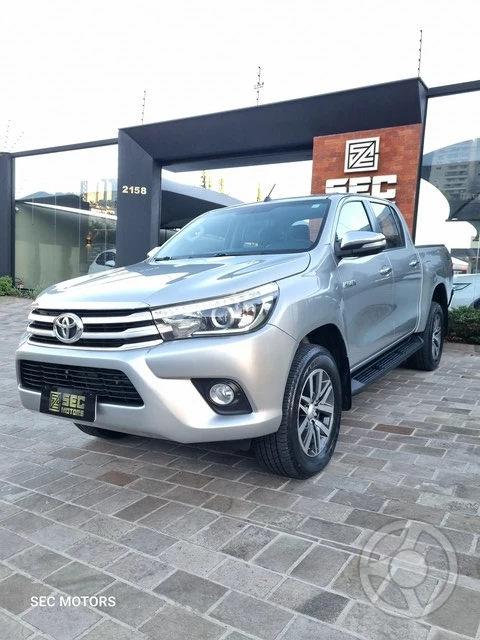 HILUX CD SRX 2.8 4X4 / PLACA I / 135.000 / MANUAIS E CHAVE RESERVA / EXELENTE ESTADO DE CO - 2017 - CAXIAS DO SUL