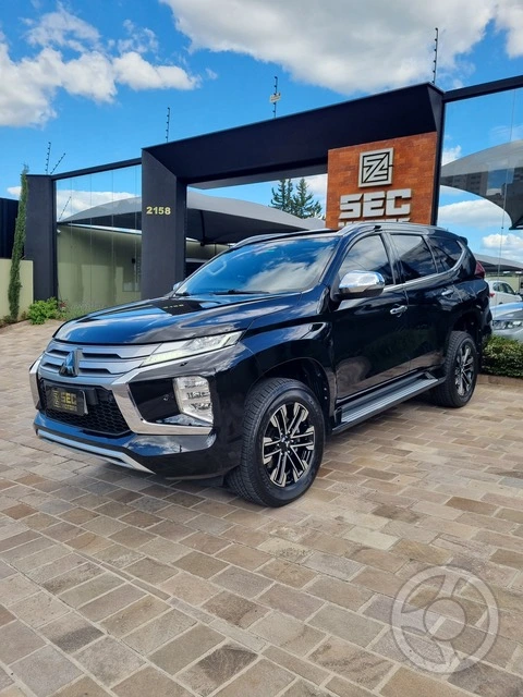 PAJERO SPORT HPE 2.4 4X4 / PLACA J / / 7 LUGARES / 72.000 / SEM RETOQUES DE PIN - 2021 - CAXIAS DO SUL